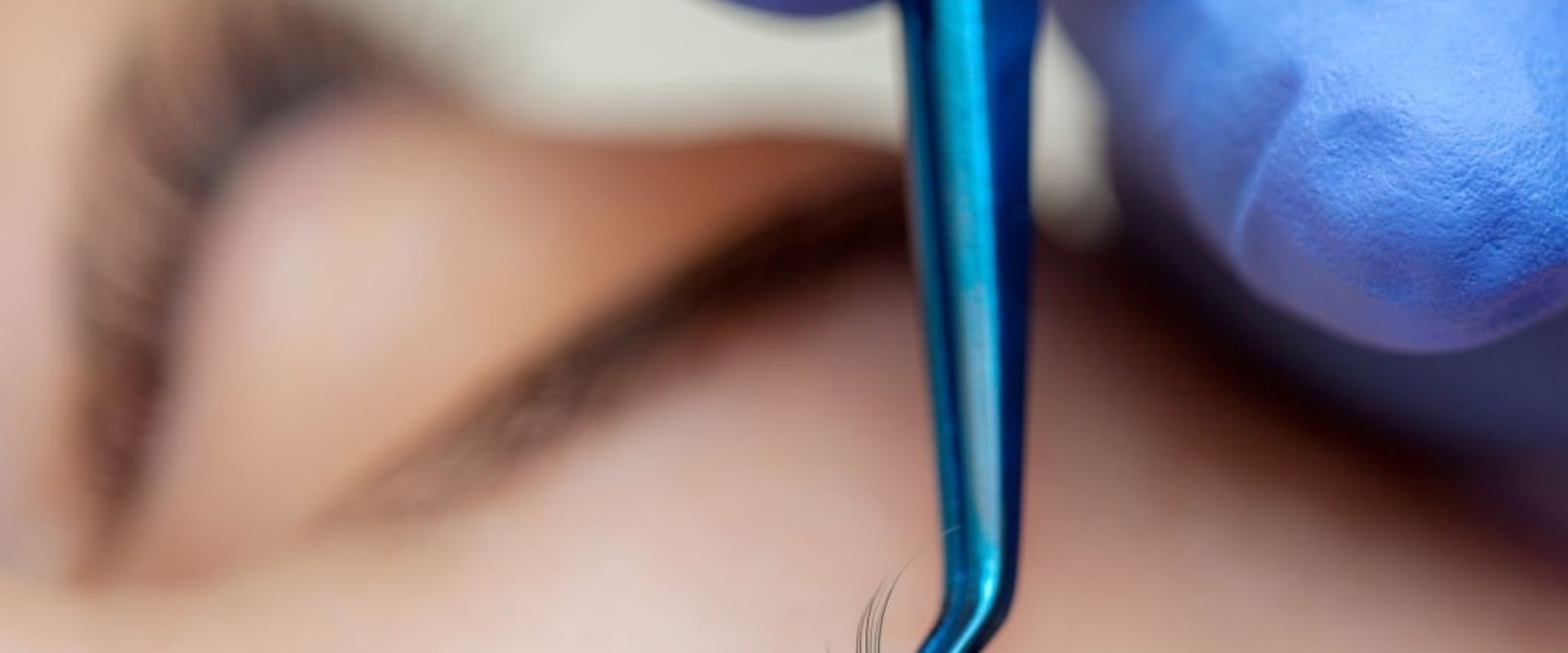Can your eyelashes still grow with eyelash extensions?