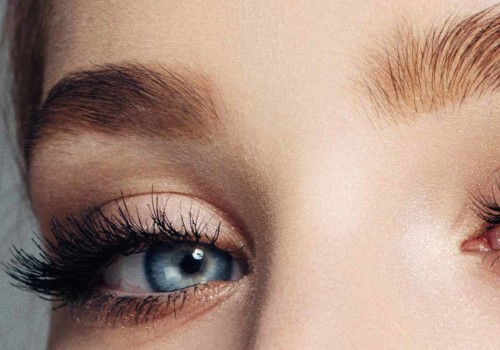 What makes lashes wispy?